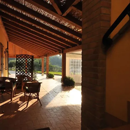 Poggio Agli Ulivi Lantgård Montesicuro